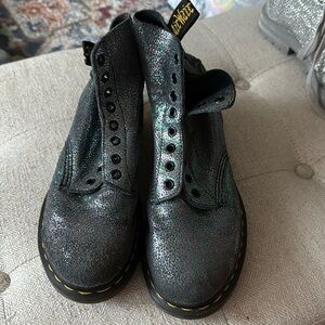 Doc Marten Pascal rainbow iridescent boot size 8